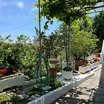 Vasilis Garden House 펜션 *