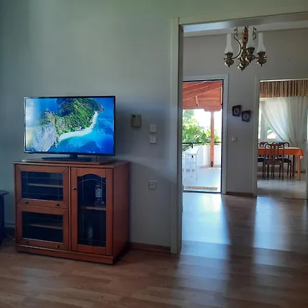 Holiday home Vasilis Garden House *