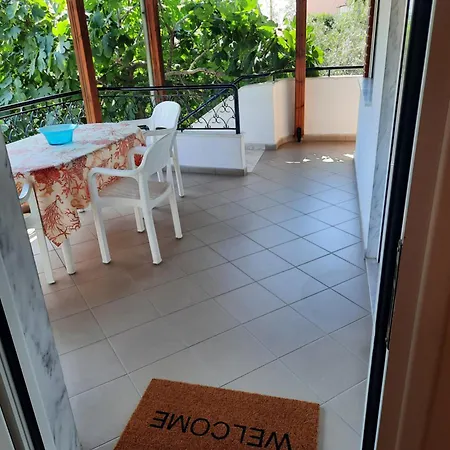 Vasilis Garden House Holiday home *