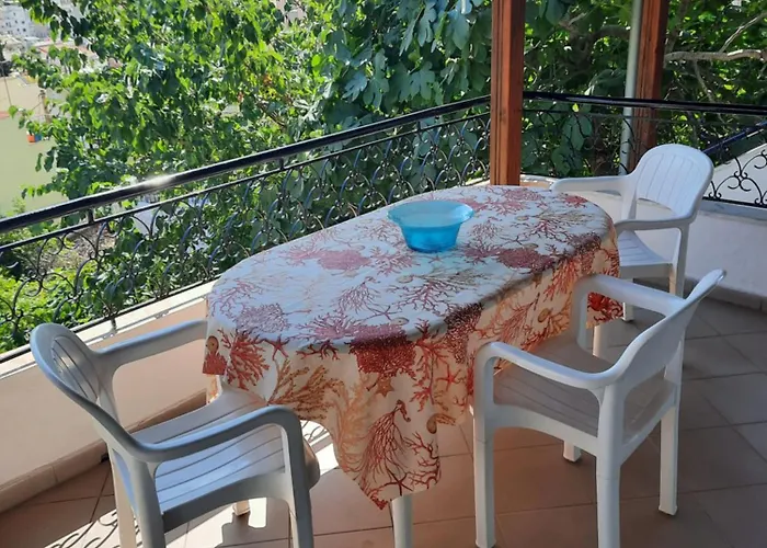 Vasilis Garden House