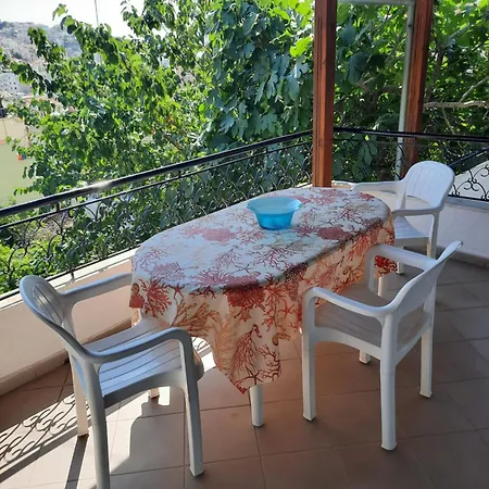 Vasilis Garden House